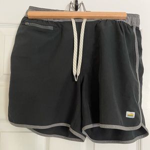 VUORI MEN’S SHORTS- SIZE SMALL